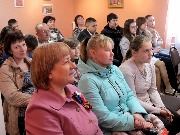 Для ребят, получивших в этот день свой первый и самый главный в жизни документ, прозвучали напутственные слова о важности  паспорта, правах и возможностях, которые появятся у ребят после его получения, и, конечно, об ответственности юных граждан перед государством и законом. Так же юным гражданам Российской Федерации были вручены памятные подарки и георгиевские ленточки.
